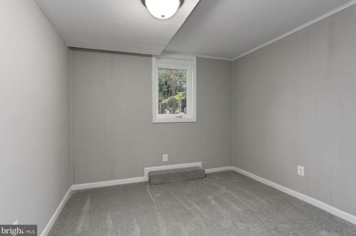 872 Bellevue St, Washington DC 20032-6002 exterior