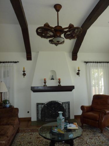 636 5 St, Oxnard CA 93030-6520 exterior