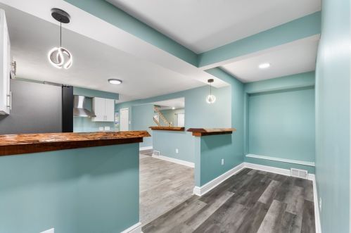 111 Sycamore Dr, Pittsburgh PA  15235-1965 exterior