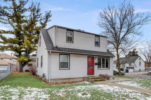 4833 Luscher Ave, Milwaukee, WI 53218-4432