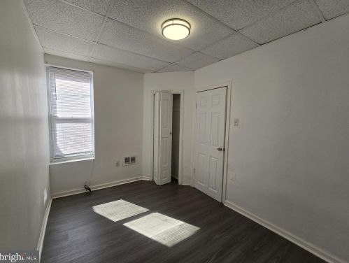 2602 Marshall St, Philadelphia PA 19148-4612 exterior