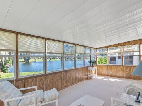 36 Del Prado St, Fort Pierce FL 34952-2850 exterior