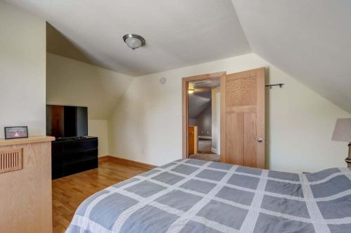 2119 Mound St, Milwaukee WI  53207-1331 exterior