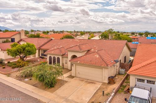 5349 Grouse Way, Tucson AZ  85742-9495 exterior