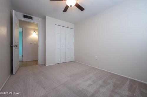 702 Kent Dr, Tucson AZ 85710-2442 exterior