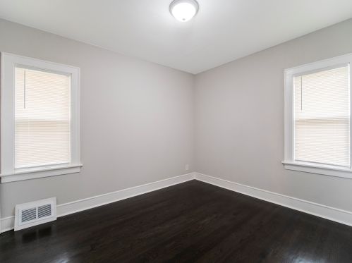 5841 32nd St, Milwaukee WI  53209-4116 exterior