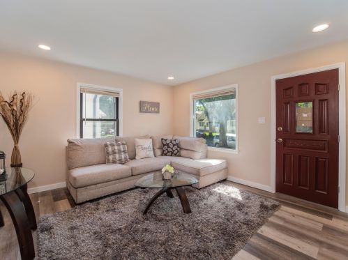 5446 39th St, Milwaukee WI  53209-4612 exterior