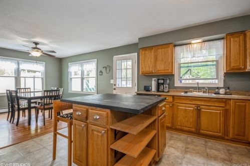 21 Grn Ave, Valley Cottage NY 10989-1806 exterior