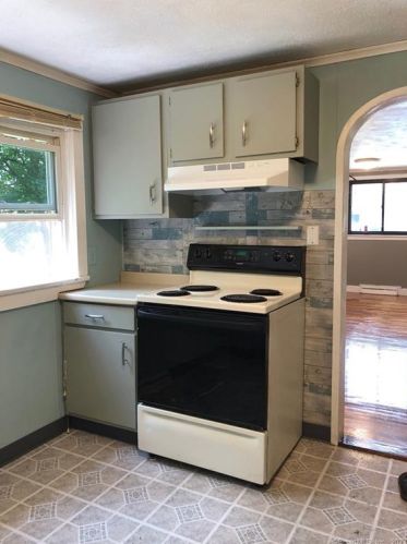 103 Reynolds St, Killingly CT 06239-2951 exterior