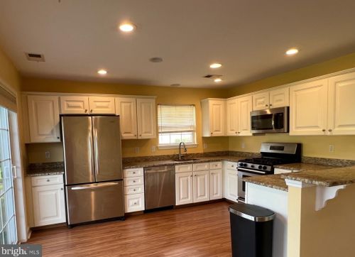 297 Fountayne Ln, Trenton NJ 08648-2672 exterior