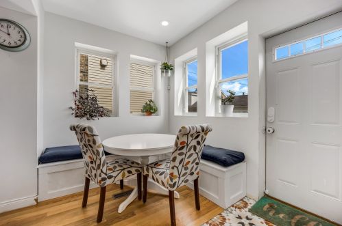 2823 Ridgeway Ave, Chicago IL 60625-6006 exterior