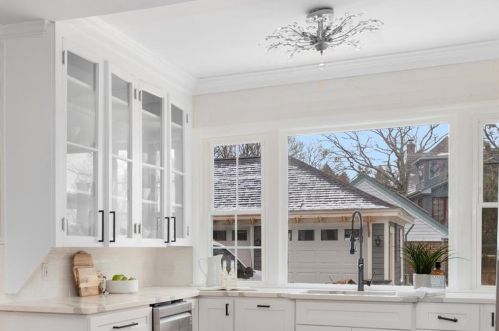 294 Doyle Ave, Providence RI  02906-3355 exterior