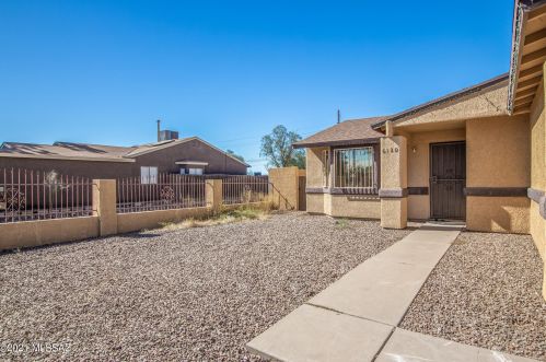 6120 Springbrook Dr, Tucson AZ exterior