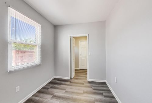 2623 Monticello Ave, Chicago IL 60618-5321 exterior