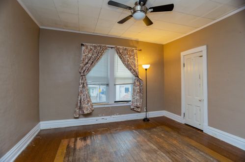 3547 Albany Ave, Chicago, IL 60618-5603