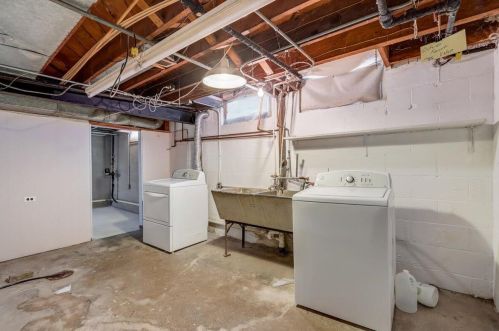 4503 65th St, Milwaukee WI  53218-5508 exterior