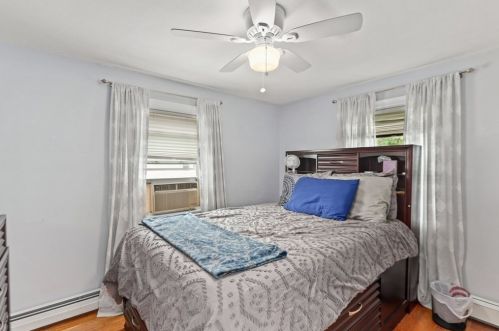 58 Farrar Ave, Worcester MA 01604-3219 exterior