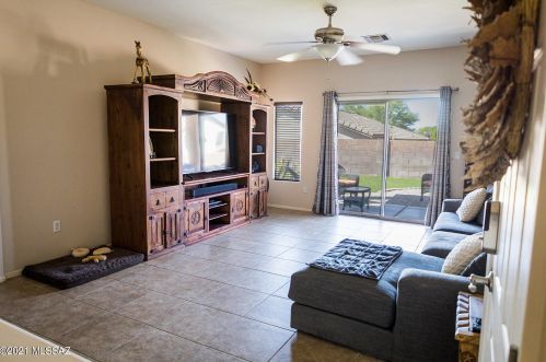 9090 Whispering Pine Dr, Tucson, AZ 85756-6174
