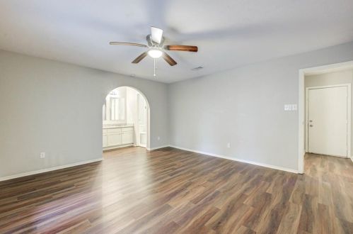 2018 Oak Shr Dr, Humble TX 77339-1724 exterior