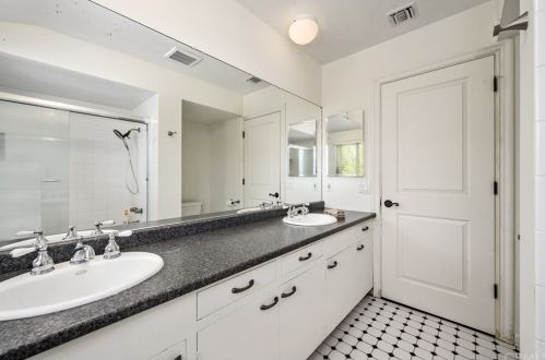 619 Drake Ave, Fullerton CA 92832-1140 exterior