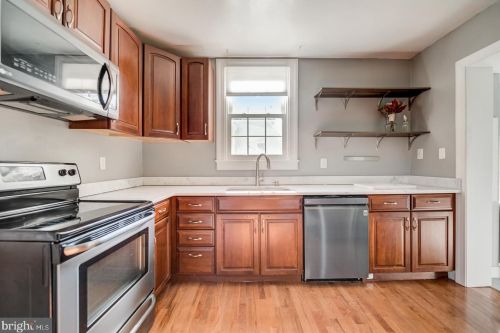 3300 Memorial St, Alexandria VA  22306-1545 exterior