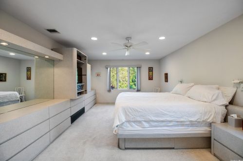 15 Long Acre Ln, Huntington Station NY 11746-7926 exterior