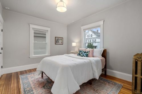 73 Fletcher St, Boston MA 02131-1918 exterior