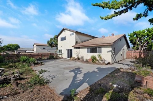 3450 Schooner Walk, Oxnard CA 93035-1642 exterior