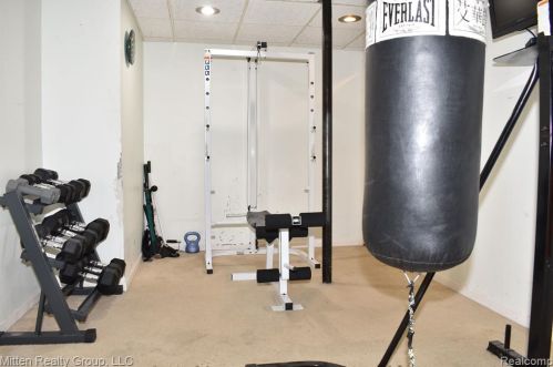 5300 Riverwalk Trl, Commerce Township MI 48382-2842 exterior