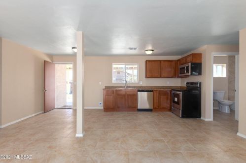 6848 Melody Ave, Tucson AZ 85756-9471 exterior