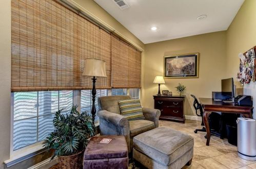 1757 Woodlake Rd, Denison TX 75021-8020 exterior