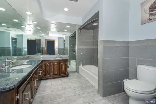 772 Morton St, East Rutherford NJ 07073-1609 exterior