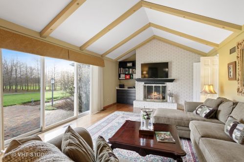 7125 Braemar Cir, Bull Valley IL 60014-6603 exterior