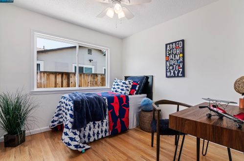 1519 Heartwood Dr, Concord CA 94521-1939 exterior