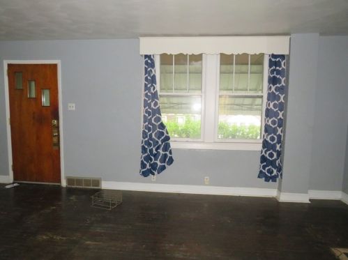 317 Reifert St, Pittsburgh PA  15210-3317 exterior