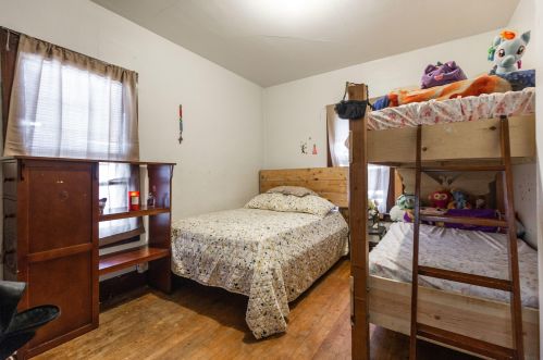 1570 Oklahoma Ave, Milwaukee WI 53207-2939 exterior