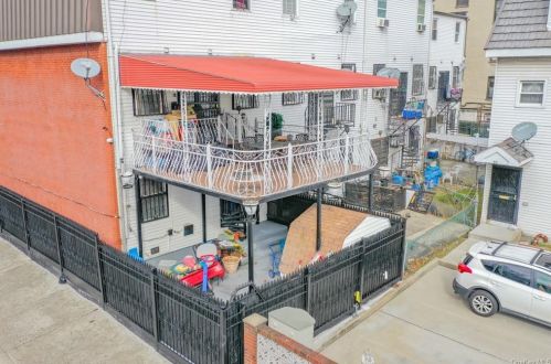 652 Beck St, Bronx NY 10455-1902 exterior