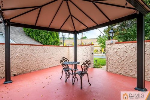 120 11th Ave, New Brunswick NJ 08904-3231 exterior