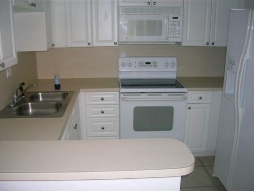 8237 Thames Blvd, Boca Raton, FL 33433-8306