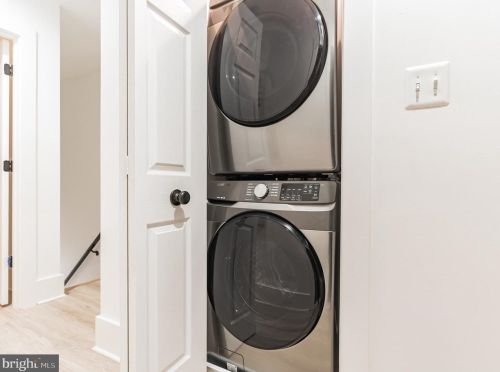 1271 16th St, Washington DC  20002-2556 exterior