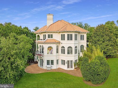 11705 Centurion Way, Rockville MD 20854-6419 exterior