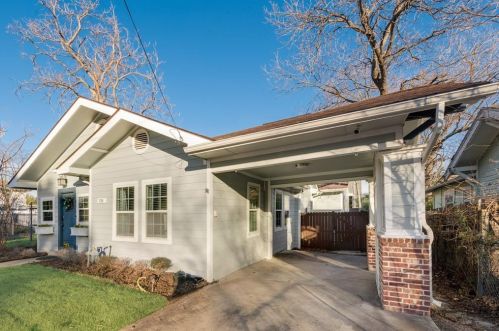 720 Elsbeth St, Dallas, TX 75208-4315