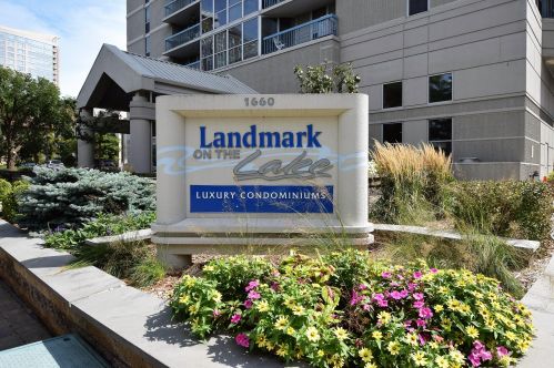 1660 Prospect Ave, Milwaukee WI 53202-2400 exterior