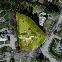 133 Dartmouth St, Newton MA 02465-2835 aerial view