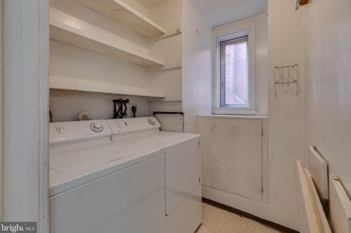 2302 Locust St, Philadelphia PA 19139-4517 exterior