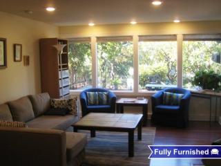 6020 63rd Ave, Seattle WA  98115-7935 exterior