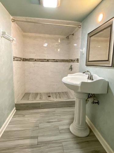 12631 Wood St, Chicago IL 60827-5915 exterior