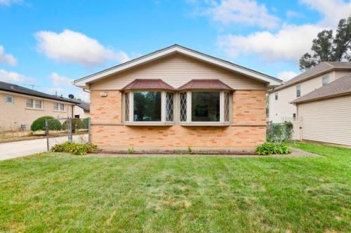 804 Willow Rd, Elmhurst, IL 60126-1332