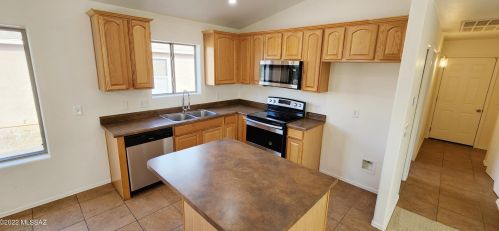 7832 Hidden Places Loop, Tucson AZ  85756-8488 exterior