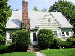 111 Parker Ave, Newton, MA 02461-1814